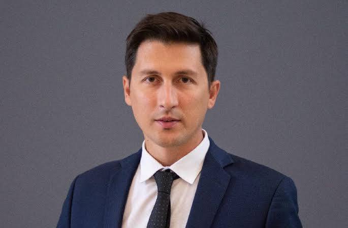 Ο Παύλος Χρηστίδης καταγγέλει την τροπολογία των 4 υφυπουργών