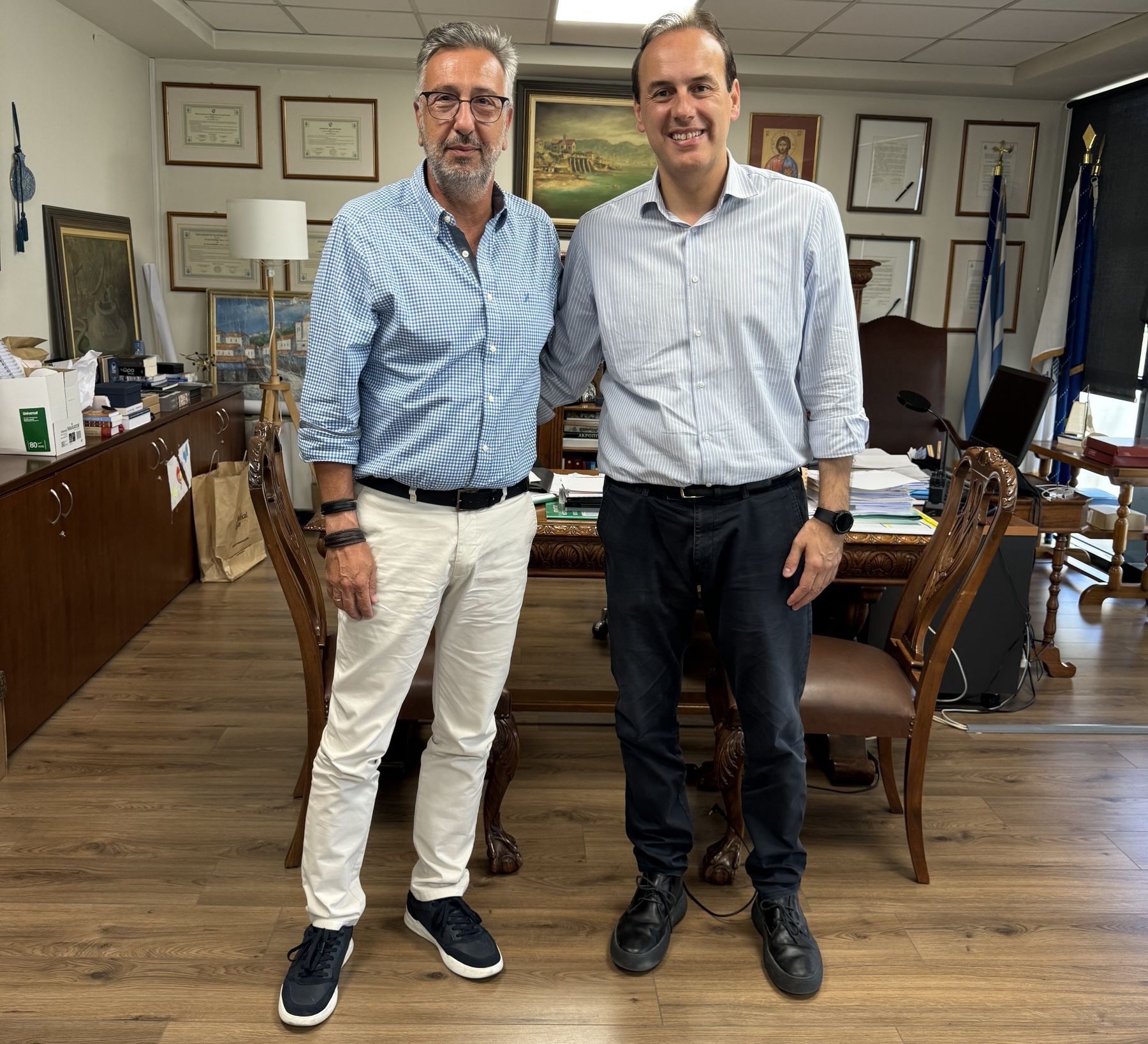 Παροχή δωρεάν καρέκλας και ομπρέλας στους συμμετέχοντες στο πρόγραμμα Θαλάσσια μπάνια του Δήμου Αγίου Δημητρίου 
