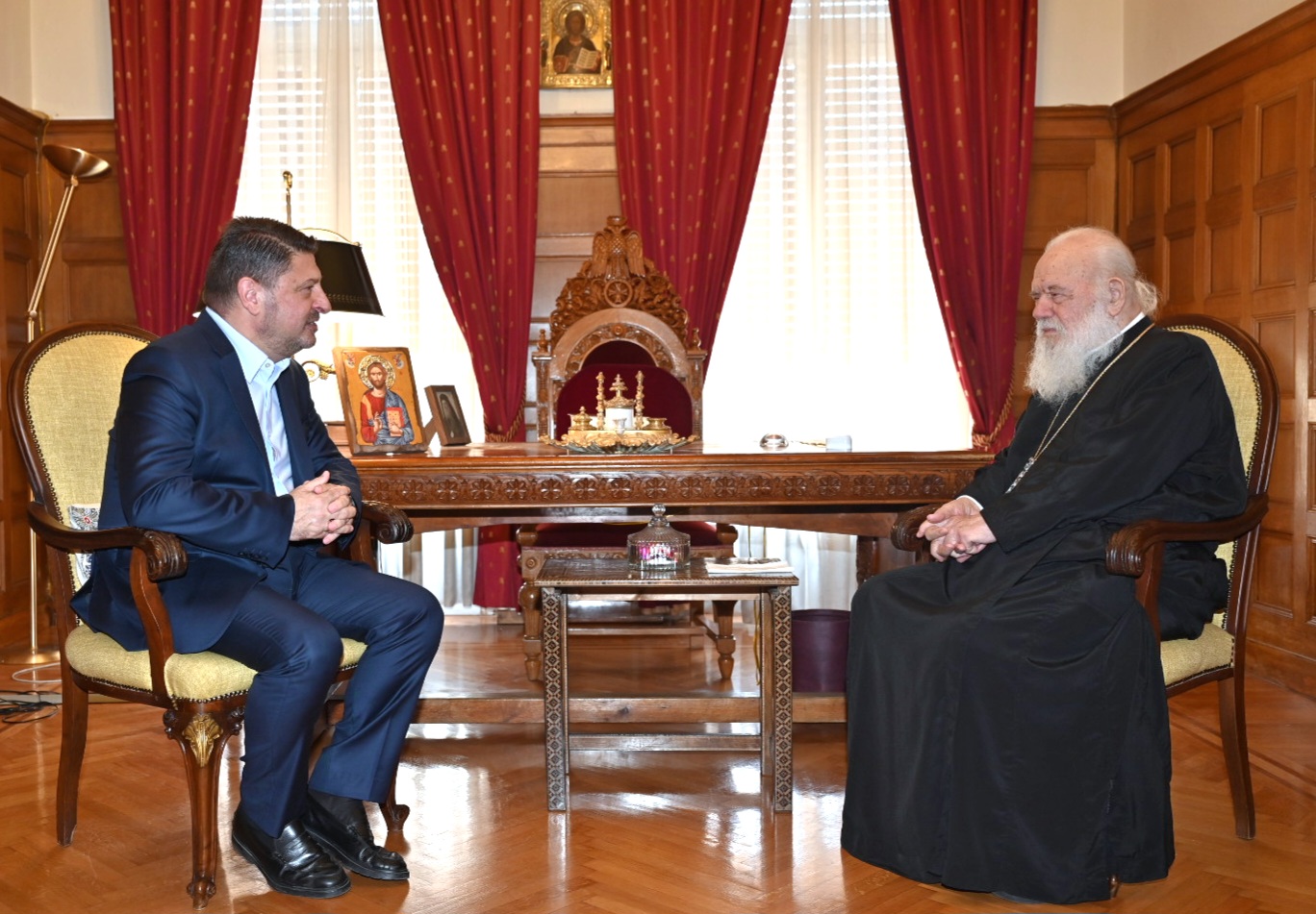 «(Σ)τα βήματα της πρόληψης»: Περιφέρεια Αττικής και Εκκλησία συμμαχούν ενάντια στην έμφυλη και ενδοοικογενειακή βία